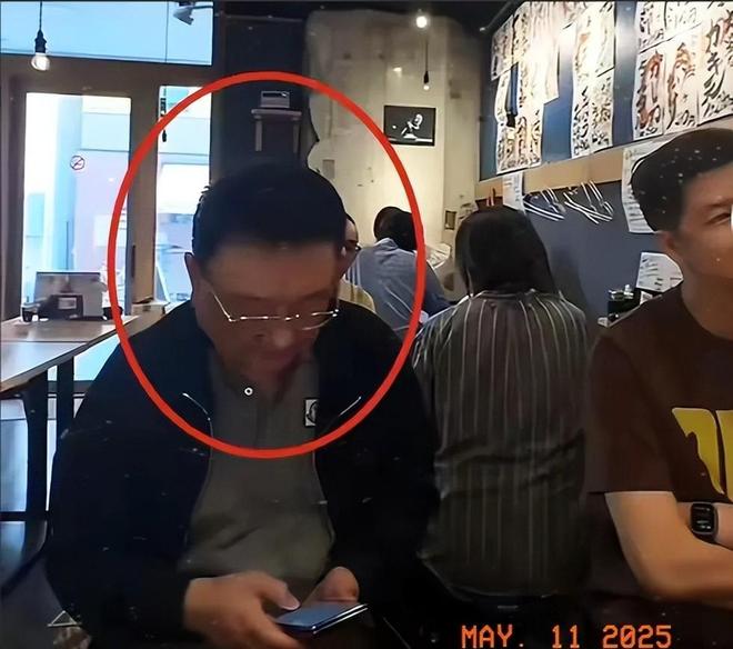 手术曝光脸色发黑引发担忧金龟子美容很享受pg电子模拟器免费试玩61岁王宁日本换血(图2)