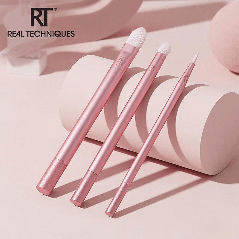化妆刷评测:专业化妆师推荐的高性价比工具pg电子试玩RealTechniques(图4) 化妆刷评测:专业化妆师推荐的高性价比工具pg电子试玩RealTechniques(图4)