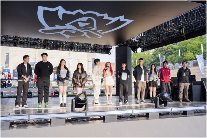 LanParty唯一显示设备支持品牌pg电子网站雷鸟显示器成英雄联盟高校(图6)